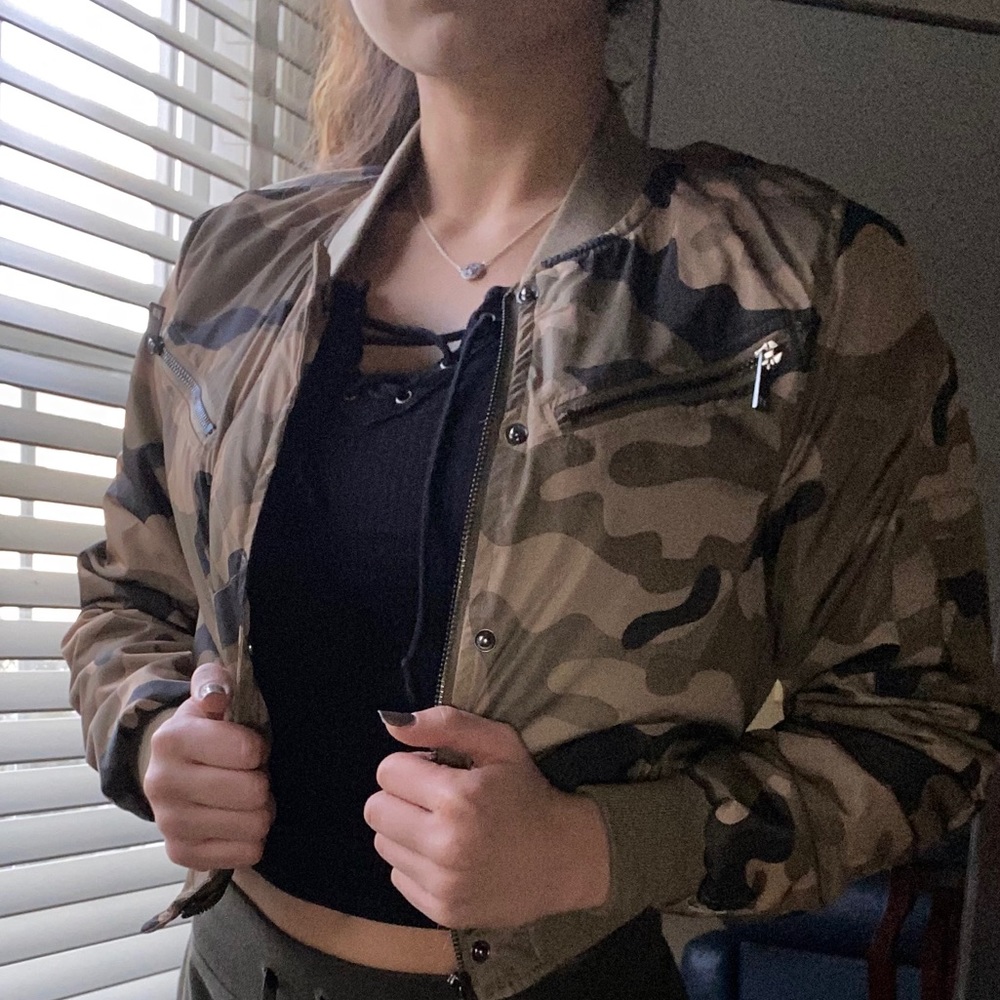 Bomber Jacket - Picture 2 of 3